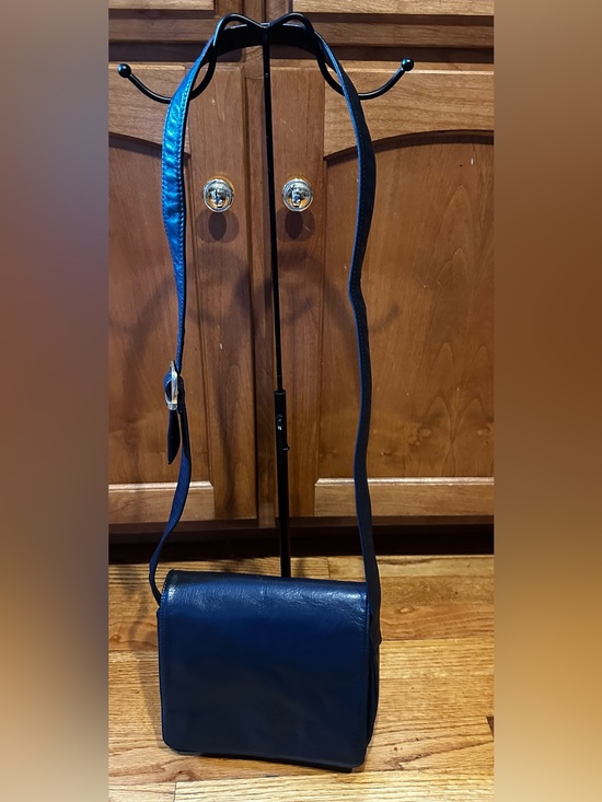 Perlina Handbags - Perlina  Navy Blue Crossbody LeatherBag